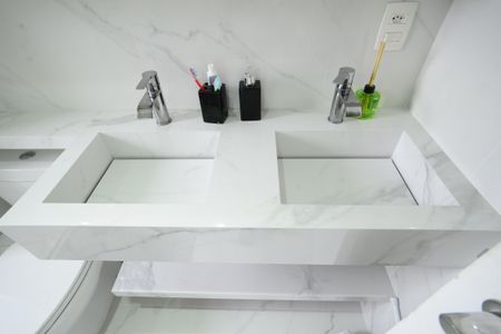 Apartamento à venda com 75m², 2 quartos e 2 vagasBanheiro  Suíte