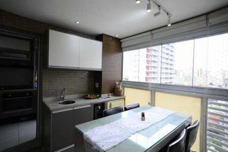 Apartamento à venda com 75m², 2 quartos e 2 vagasVaranda