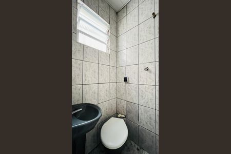 Casa para alugar com 154m², 4 quartos e 2 vagas Casa para alugar com 154m², 4 quartos e 2 vagasBanheiro 1