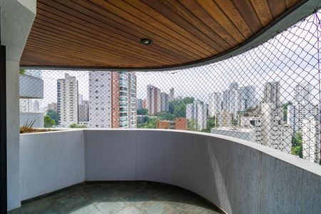 Apartamento à venda com 118m², 3 quartos e 3 vagas Apartamento à venda com 118m², 3 quartos e 3 vagasVaranda