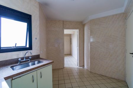 Apartamento à venda com 118m², 3 quartos e 3 vagas Apartamento à venda com 118m², 3 quartos e 3 vagasCozinha