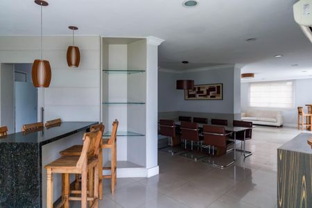 Apartamento à venda com 118m², 3 quartos e 3 vagas Apartamento à venda com 118m², 3 quartos e 3 vagasÁrea comum