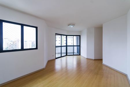 Apartamento à venda com 118m², 3 quartos e 3 vagas Apartamento à venda com 118m², 3 quartos e 3 vagasSala