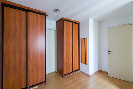 Apartamento à venda com 118m², 3 quartos e 3 vagas Apartamento à venda com 118m², 3 quartos e 3 vagasQuarto 4