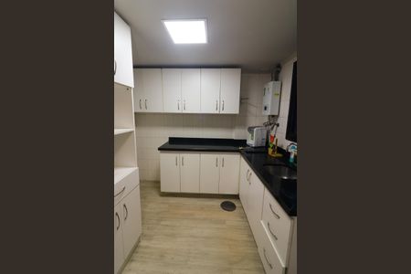 Apartamento à venda com 80m², 3 quartos e 1 vagaCozinha e Área de Serviço