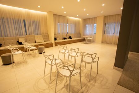 Apartamento à venda com 57m², 2 quartos e 1 vaga Apartamento à venda com 57m², 2 quartos e 1 vagaÁrea comum