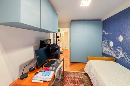 Apartamento à venda com 120m², 3 quartos e 2 vagasQuarto 2