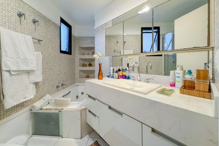 Apartamento à venda com 120m², 3 quartos e 2 vagasBanheiro da Suíte