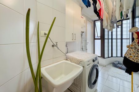 Apartamento à venda com 120m², 3 quartos e 2 vagasÁrea de Serviço