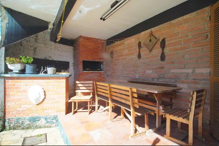 Casa para alugar com 271m², 3 quartos e 3 vagasChurrasqueira