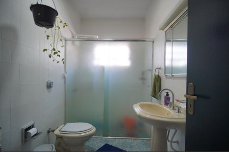 Casa para alugar com 271m², 3 quartos e 3 vagasBanheiro Social