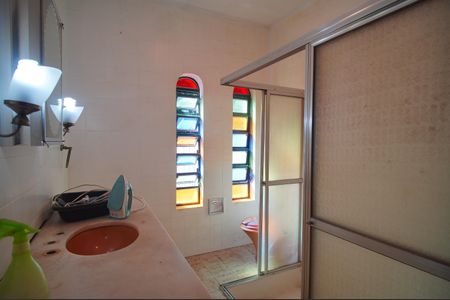 Casa para alugar com 271m², 3 quartos e 3 vagasBanheiro da Suíte