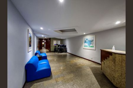 Apartamento à venda com 110m², 3 quartos e 2 vagasFachada e portaria