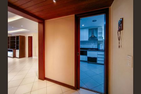 Apartamento à venda com 110m², 3 quartos e 2 vagasCorredor