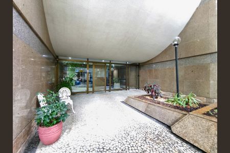 Apartamento à venda com 110m², 3 quartos e 2 vagasFachada e portaria