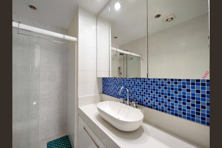 Apartamento à venda com 110m², 3 quartos e 2 vagasBanheiro da Suíte