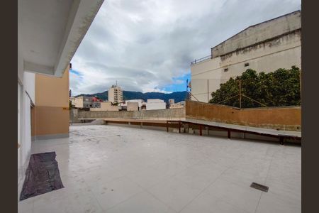 Apartamento à venda com 110m², 3 quartos e 2 vagasÁrea comum - Playground