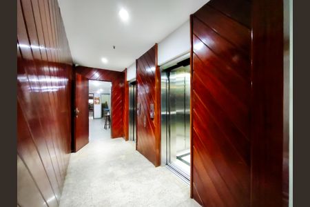 Apartamento à venda com 110m², 3 quartos e 2 vagasFachada e portaria