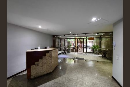 Apartamento à venda com 110m², 3 quartos e 2 vagasFachada e portaria