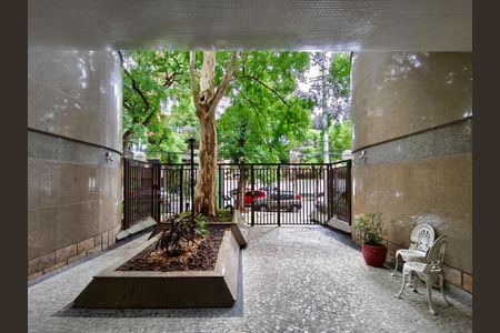 Apartamento à venda com 110m², 3 quartos e 2 vagasFachada e portaria