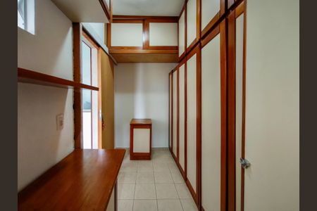 Apartamento à venda com 110m², 3 quartos e 2 vagasQuarto de Serviço