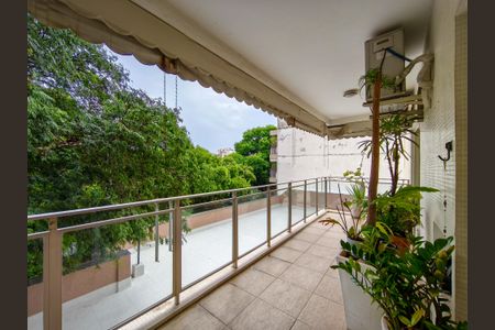 Apartamento à venda com 110m², 3 quartos e 2 vagasVaranda da Sala