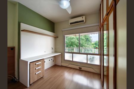 Apartamento à venda com 110m², 3 quartos e 2 vagasQuarto 2