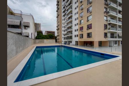 Apartamento à venda com 110m², 3 quartos e 2 vagasÁrea comum - Piscina