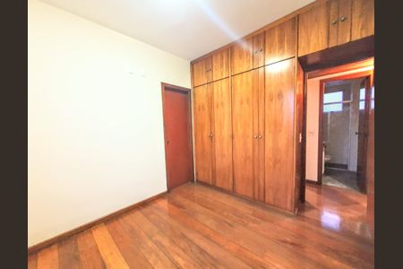 Apartamento à venda com 100m², 4 quartos e 2 vagasSala