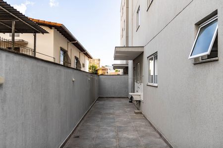 Apartamento para alugar com 62m², 2 quartos e 2 vagas Apartamento para alugar com 62m², 2 quartos e 2 vagasÁrea externa