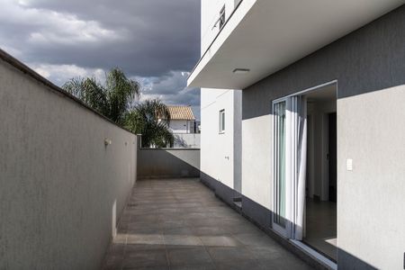 Apartamento para alugar com 62m², 2 quartos e 2 vagas Apartamento para alugar com 62m², 2 quartos e 2 vagasÁrea externa