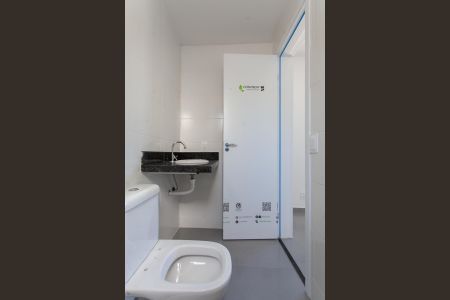 Apartamento à venda com 98m², 2 quartos e 1 vaga Apartamento à venda com 98m², 2 quartos e 1 vagaBanheiro da Suíte