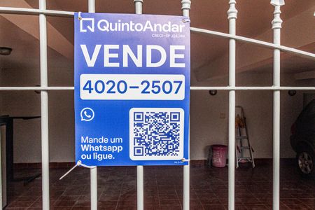 Casa à venda com 294m², 3 quartos e 3 vagas Casa à venda com 294m², 3 quartos e 3 vagasPlaquinha