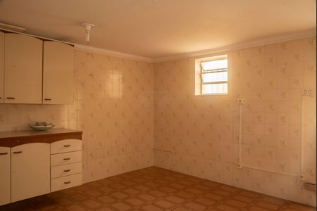 Casa à venda com 141m², 2 quartos e 1 vagaQuarto de Serviço