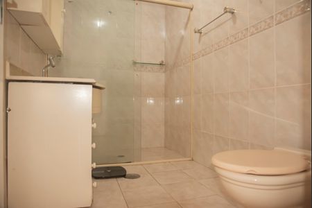 Casa à venda com 141m², 2 quartos e 1 vagaBanheiro