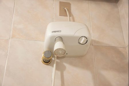 Casa à venda com 141m², 2 quartos e 1 vagaBanheiro