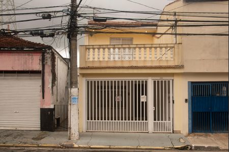 Casa à venda com 141m², 2 quartos e 1 vagaFachada 