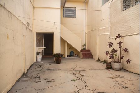 Casa à venda com 141m², 2 quartos e 1 vagaÁrea de Serviço/Quintal