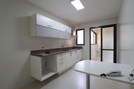 Apartamento à venda com 88m², 3 quartos e 2 vagasCozinha
