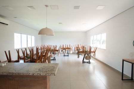 Apartamento para alugar com 43m², 2 quartos e 1 vaga Apartamento para alugar com 43m², 2 quartos e 1 vagaÁrea comum - Salão de festas