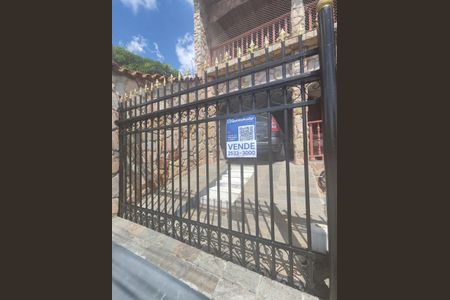 Casa à venda com 360m², 7 quartos e 2 vagasPlaca