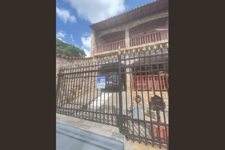 Casa à venda com 360m², 7 quartos e 2 vagasFachada