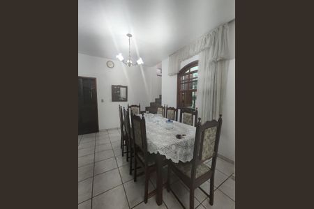 Casa à venda com 360m², 7 quartos e 2 vagasSala
