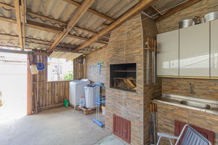 Casa à venda com 160m², 3 quartos e 1 vagaÁrea de Serviço