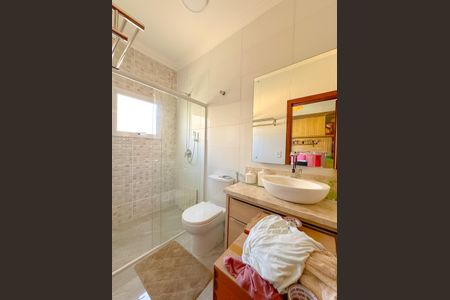 Casa para alugar com 270m², 3 quartos e 4 vagasBanheiro da Suíte 2