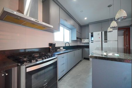 Cozinha de casa de condomínio para alugar com 3 quartos, 270m² em São João do Rio Vermelho, Florianópolis