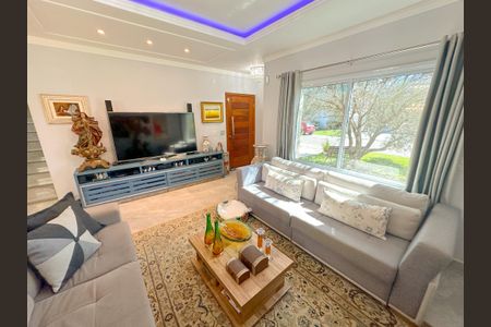 Casa para alugar com 270m², 3 quartos e 4 vagasSala