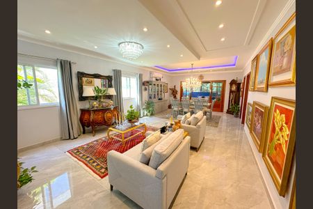 Casa para alugar com 270m², 3 quartos e 4 vagasSala