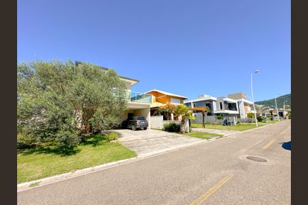 Casa para alugar com 270m², 3 quartos e 4 vagasVista da Rua
