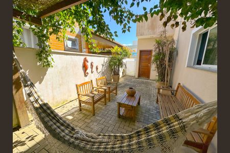 Casa para alugar com 270m², 3 quartos e 4 vagasÁrea externa